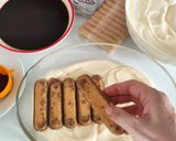 A picture of step 6 of Classic Tiramisu.