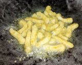 Foto langkah ke 3 dari resep Nugget Cabai Kemangi.