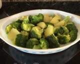 Foto del paso 1 de la receta: Brócoli y papas al horno