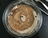 A picture of step 4 of MINI HEART-SHAPED CHOCOLATE CAKE BITES.