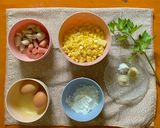 Foto langkah ke 1 dari resep EGG DROP SOUP 🥚.