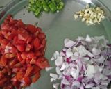 A picture of step 1 of Bhelpuri.