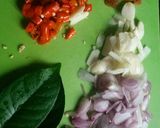Foto langkah ke 2 dari resep Tumis udang pedes manis.