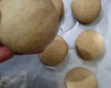 A picture of step 2 of Simple whole wheat flour Puri.