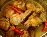 Hình bước làm 5 của món Cá mè kho lá chè xanh