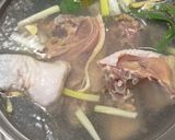 栗子蓮子百合雞腿湯的食譜步驟2照片