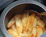 A picture of step 4 of Instant all rounder Potato 🥔 curry.