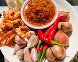 Hình bước làm 1 của món Ớt sa tế tôm tự làm - Bí quyết thơm béo cho mọi món nước