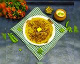 A picture of step 1 of Matar Paratha.