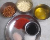 A picture of step 1 of Chilli Oil with Garlic.