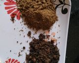 A picture of step 3 of Black pav bhaji.