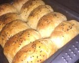 A picture of step 5 of Mincemeat bread.
