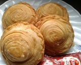 Foto langkah ke 9 dari resep Karipap Pusing/CurryPuff/ Pastel Malaysia.