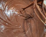 Foto langkah ke 2 dari resep Kue Bolu Coklat Kukus - No Mixer + No Telur -.