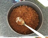A picture of step 3 of Pomegranate Cheesecake.