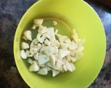 A picture of step 1 of Garlic Soup with Chorizo.