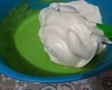 Foto langkah ke 3 dari resep Pandan chiffon cake.