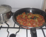 Foto del paso 2 de la receta: Salteado de arroz con chistorra y huevo poche