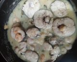 Foto del paso 1 de la receta Merluza en salsa verde con gambas