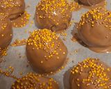 Vendégváró gesztenye golyó recept fázis 5 fotója