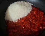 A picture of step 2 of Strawberry jam without pectin.