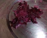 A picture of step 1 of Beetroot halwa.