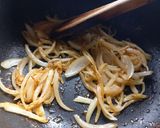 Foto del paso 2 de la receta: Caldillo de camarones de tierra