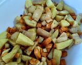 Une image de l'étape 2 de Saumon et légumes racine au soja.
