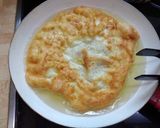 Tejfölös fokhagymás sonkás sajtos lángos 🤗 recept fázis 3 fotója