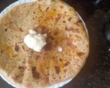 A picture of step 8 of Aloo paratha.