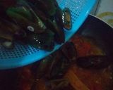 Foto langkah ke 3 dari resep Kerang Hijau Asam Manis Pedas.