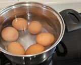 Foto del paso 1 de la receta: Huevos cocido con carne