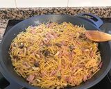 Foto del paso 6 de la receta: Fideuá de pato, foie y setas variadas (al horno)