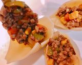 Hình bước làm 5 của món Nui Sò Nhồi Bò Bằm Sốt BBQ Phủ Phô Mai