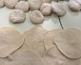A picture of step 3 of Beef and Celery Dumplings （牛肉芹菜饺子）.