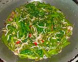 Foto langkah ke 3 dari resep Tumis Kangkung Tauge.
