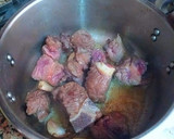 Foto del paso 1 de la receta: Brazuelo de ternera con garbanzos en salsa de ras el hanout