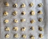 A picture of step 8 of Chocolate Chip Cookies.