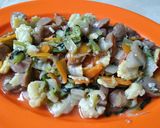 Foto langkah ke 10 dari resep Capcay Bakso Simple.