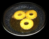 Foto del paso 3 de la receta: Piña caramelizada con miel