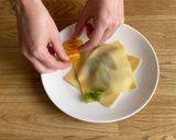 A picture of step 5 of Tribute to Gualtiero Marchesi: The Open Ravioli.