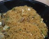 Foto langkah ke 4 dari resep Bihun Goreng Ayam.
