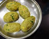 A picture of step 1 of Lebanese Main Course.
