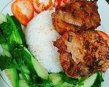 Hình bước làm 2 của món Thịt chiên xá xíu cơm dĩa