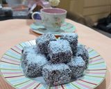 Foto langkah ke 9 dari resep Lamington Cake.