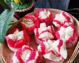 Foto langkah ke 5 dari resep Bolu Kukus Merah Putih 🇮🇩.