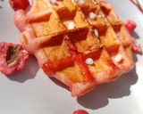 Une image de l'étape 2 de Gaufres Liégeoise aux pralines roses.