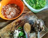รูปขั้นตอนการทำที่ 1 ของ หมูกะปิผัดถั่วพู