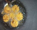 Foto langkah ke 4 dari resep Perkedel tahu kuning.