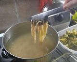 Foto del paso 3 de la receta: Tallarines a los 4 quesos con brócoli